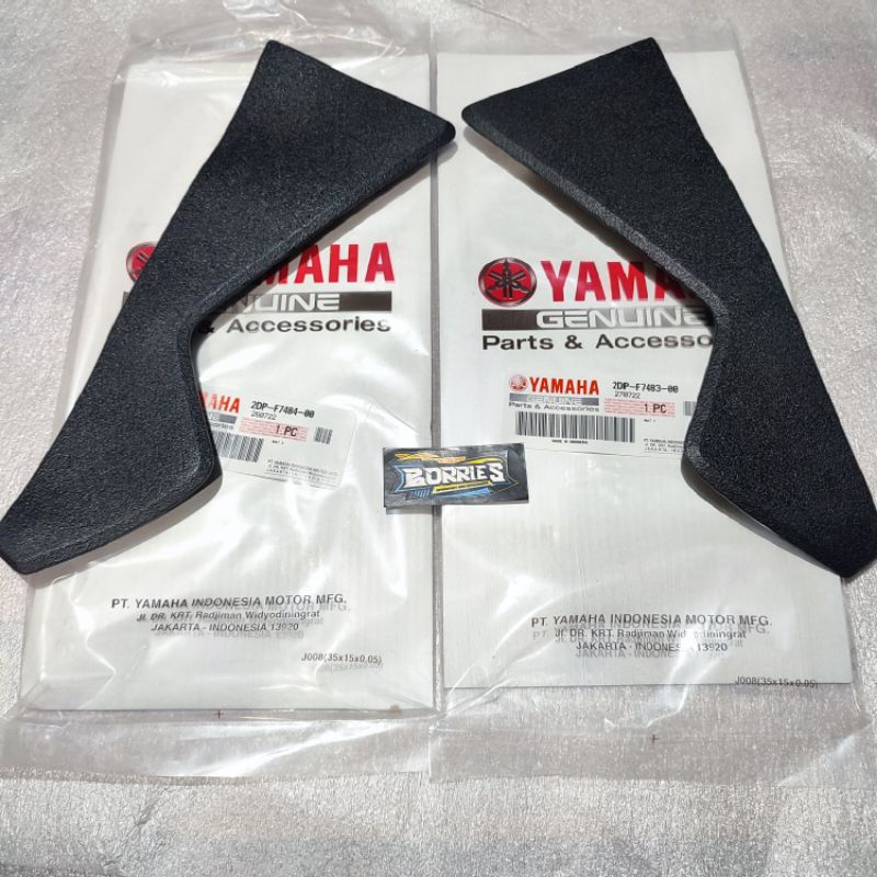 Karpet Alas Footrest Pijakan Kaki Depan Atas Kiri kanan Nmax 2015-2019 Original YGP Asli