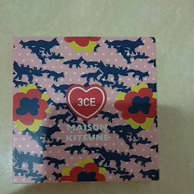 preloved 3ce maison kitsune palatte