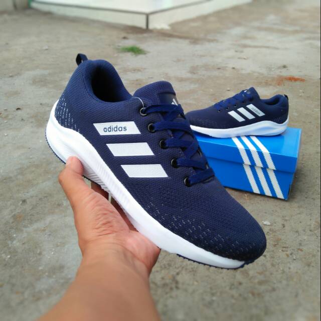 Adidas running/ sepatu pria adidas
