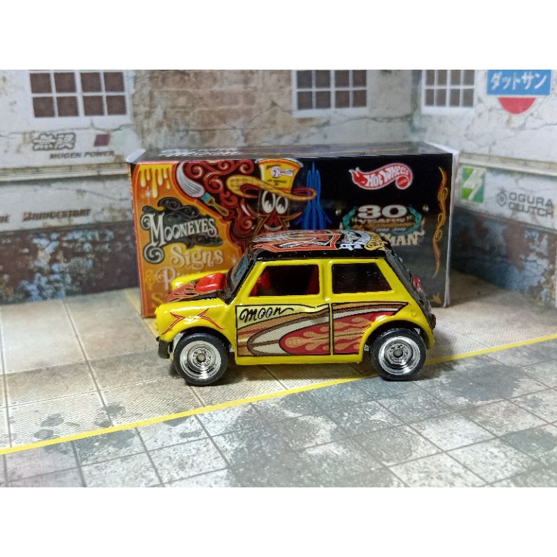 Hot Wheels Morris Mini custom Mooneyes