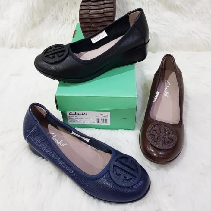 Sepatu Wanita Clarks W318 Wedges 5 Cm / Sepatu Kerja Wanita - Hitam-