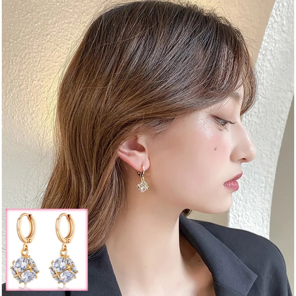 Anting Titanium / Anting Aksesoris Wanita Anti Karat Terbaru