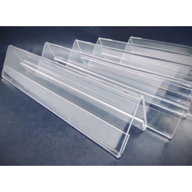 

Acrylic name plate holder segitiga, akrilik segitiga, stand nama akrilik