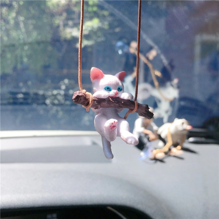 Gantungan Ayunan Kucing Pajangan Kaca Spion Tengah Mobil Car Cat Hanging Pendant