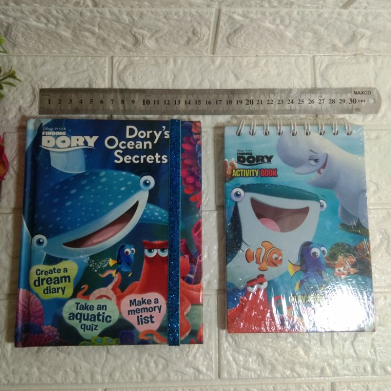 Paket Buku Cerita dan Aktivitas anak baru preloved second bekas FINDING DORY