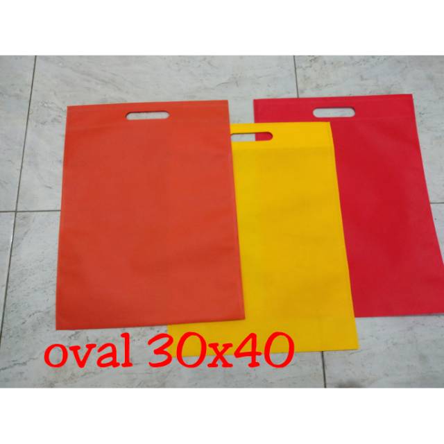 

Goodiebag / tas spunbond oval 30x40