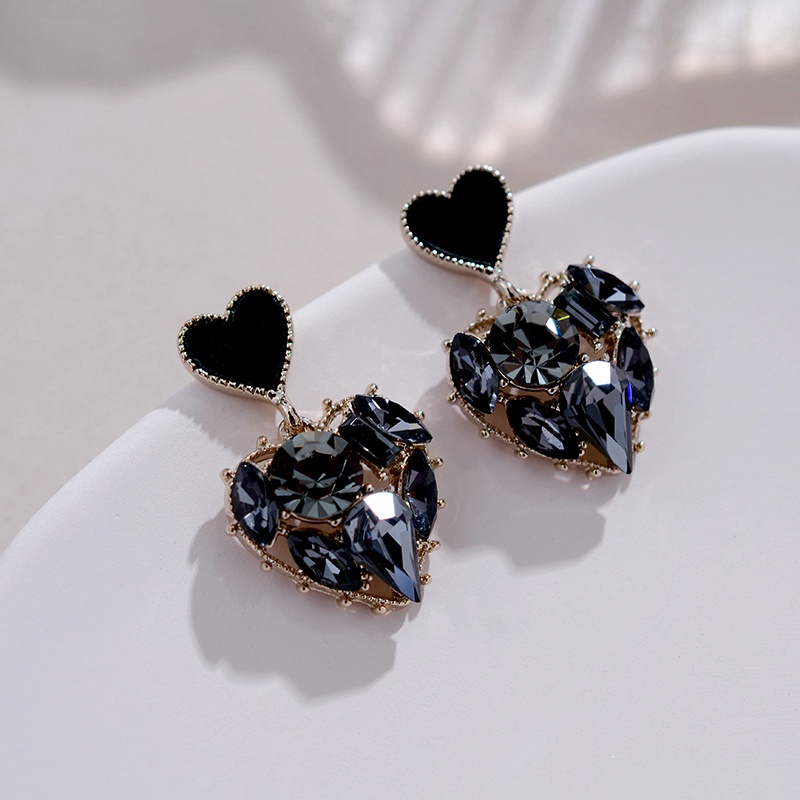 Anting Tusuk Gantung Bahan Sterling Silver 925 Desain Hati + Berlian Imitasi Hitam Gaya Retro / Trendy Untuk Wanita