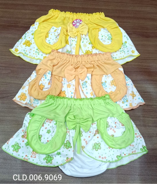 Celana dalam rok isi 3pcs anak perempuan 1-2 tahun katun halus warna / rok bayi cewek