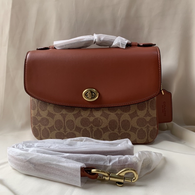 Coach Cassie Crossbody in Signature Canvas(68349)