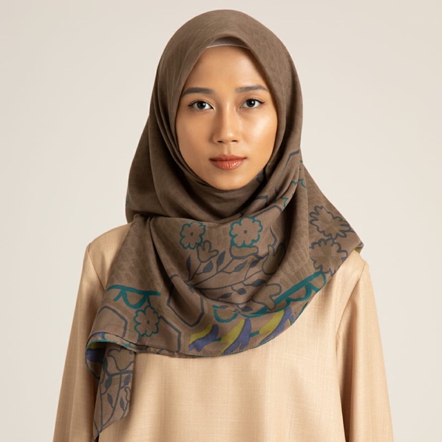 Biena scarf booked