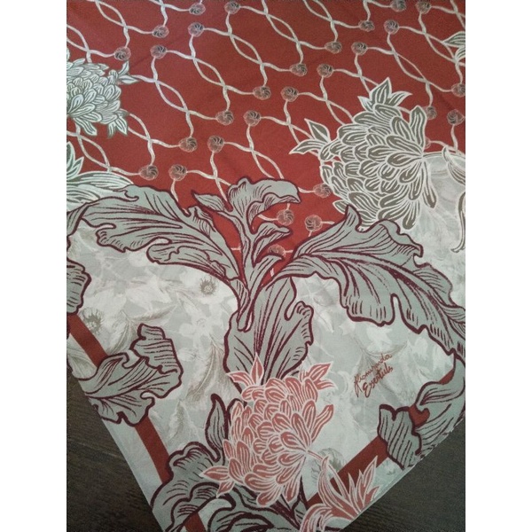 Ria miranda essential scarf @muhammadsyukriaj