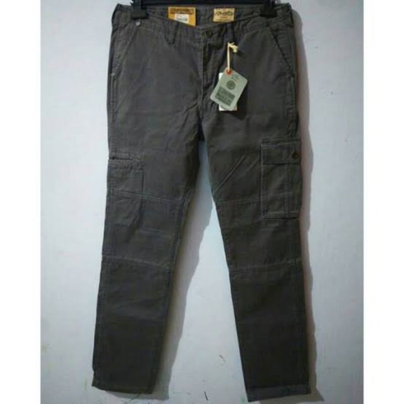 Cargo Wrangler Harris