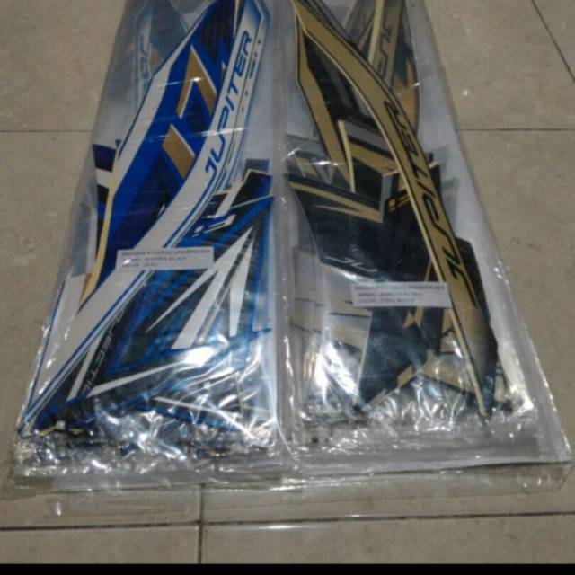 Striping Jupiter Z1 2016 Hitam Biru