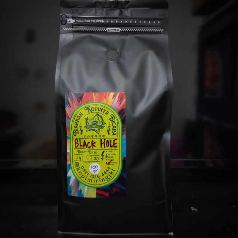 

BLACK HOLE Espresso Blend /1kg /Arabika 50:50 Robusta /Espresso /Blend /Kopi /Coffee /Kopimiring Jakarta /Espresso Blend