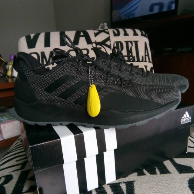 Adidas questar trail original BNWB