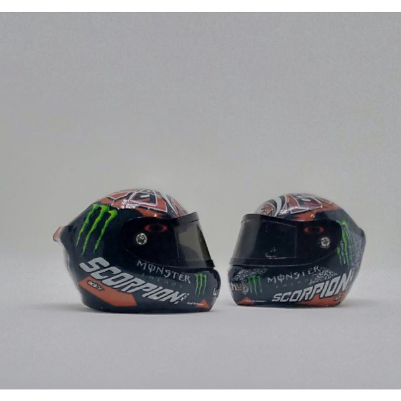 Miniatur Helm fabio quartararo reguler 2021 skala 1/12