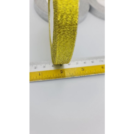 PITA MAS PERAK ATAU GOLD SILVER UKURAN 1/2 INCHI ( 1.25 CM ) KUALITAS BAGUS PER ROLL ISI 25 YARD