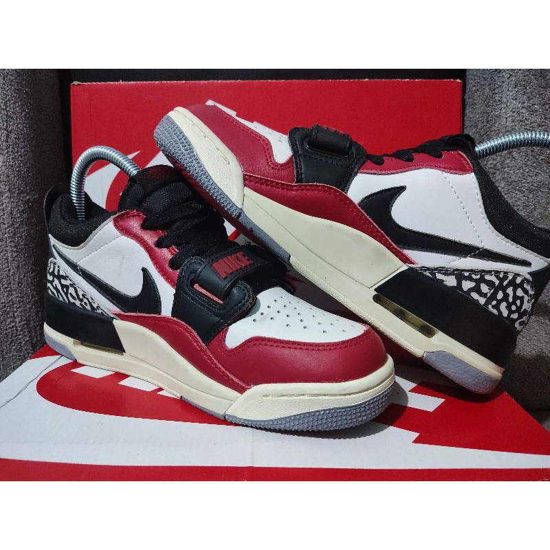 sepatu Nike Jordan legacy 312 low Chicago original