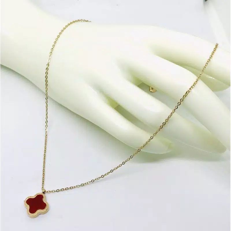kalung titanium //perhiasan //kalung //titanium//kalung permpuan