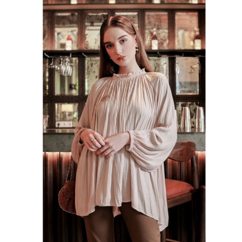 PLEATS BLOUSE - BENANG JARUM