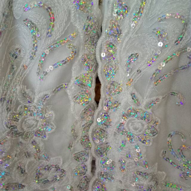 Preloved kebaya putih