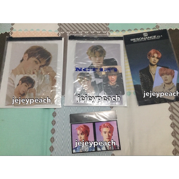 photopack & standee holo jaehyun xiaojun