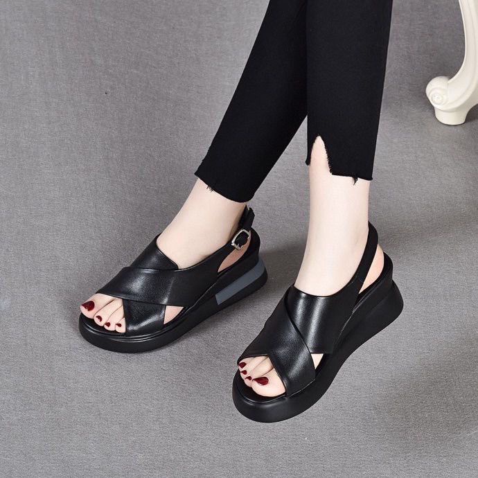 Free BOX Sandal Wanita Wedges Korean Style Elegant Sandal Cewek Hak Tinggi Model Kekinian Sandal Perempuan Fashionable NS15077