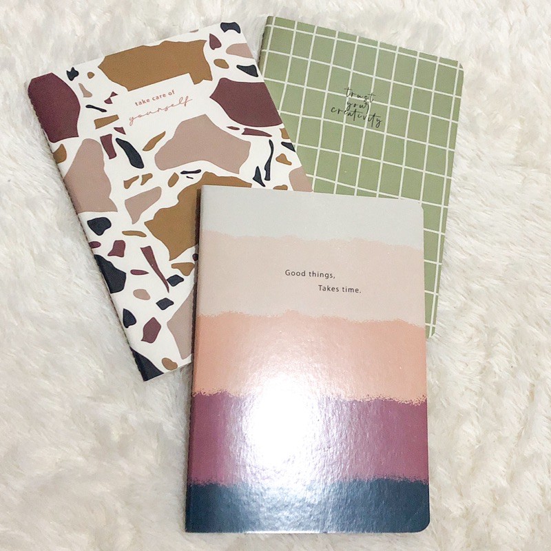 

NOTEBOOK A5 SIMPLE KERTAS POLOS #1