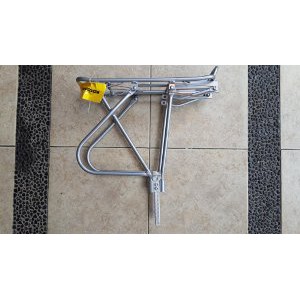 Rak belakang pannier sepeda United silver Termurah