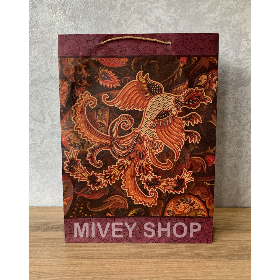 

Paper Bag Batik Ukuran Medium (25 x 34 x 9 cm)