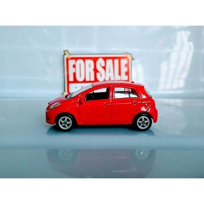 miniatur mobil toyota yaris diecast welly 60 mainan anak koleksi kado