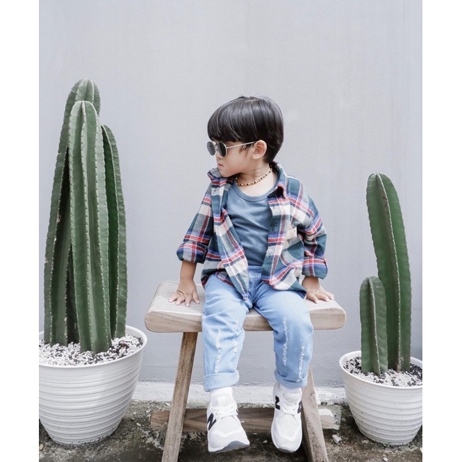 LITTLECAIM - RIPPED JEANS  | ripped jeans anak unisex | celana jeans anak