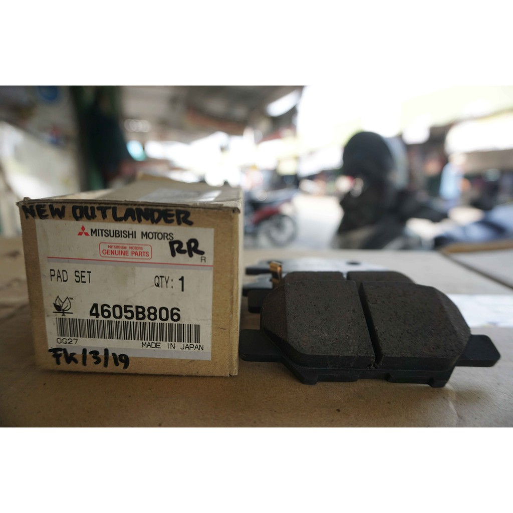 Brake Pads Kampas Rem Belakang Mitsubishi New Outlander ASLI KTB!