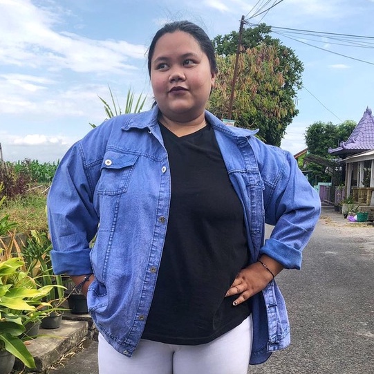 JAKET JEANS ALMA SANDWASH JUMBO LD 100-146 BAHAN DENIM JAKET WANITA CROPTY BIGSIZE-ARETHA BIRU LD 140