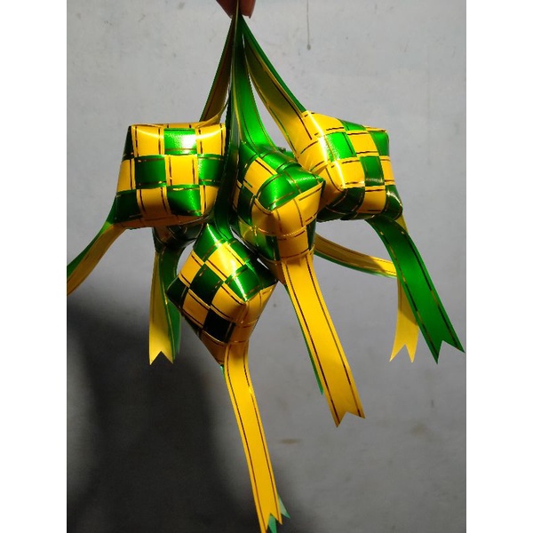 

ketupat hias ketupat pita jepang 3/4 ketupat lebaran ketupat pita jepang list emas ketupat murah