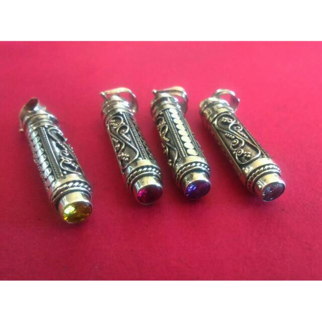 Liontin Perak Tabung Bunbun Bali Kombinasi Batu Permata