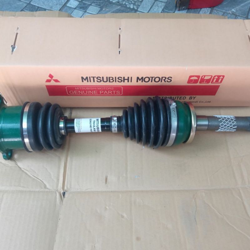 CV JOINT ASSY AS RODA DEPAN DRIVE SHAFT MITSUBISHI L200 STRADA