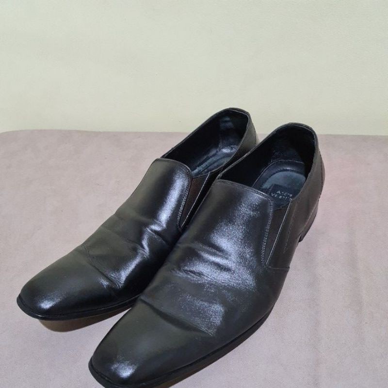 PRELOVED ANDRE VALENTINO (ORI 100%) SEPATU PRIA DEWASA SIZE 44 (KONDISI 75% BAGUS)