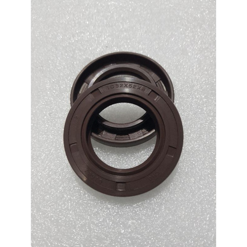 

Oil Seal tc 32×52×8mm viton