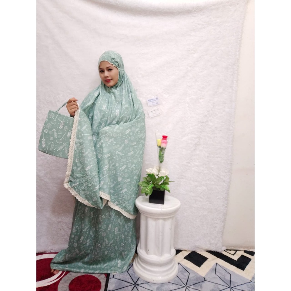 MUKENA RENDA RAYON ALESYA MOTIF