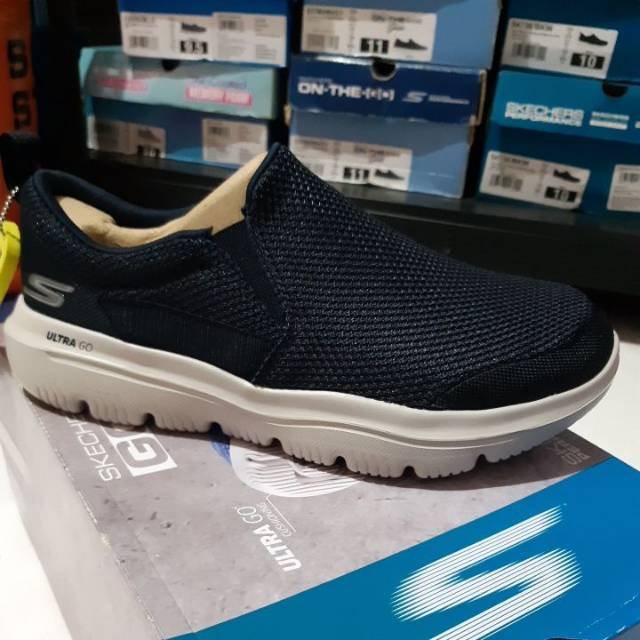 54738 skechers