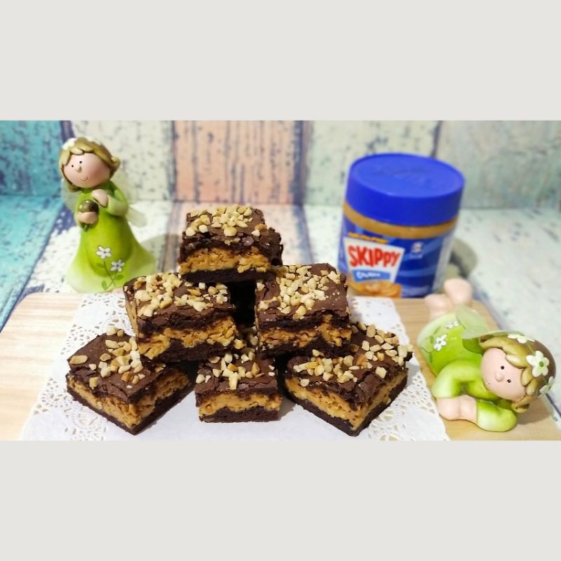

Fudgy Brownies Chocolate Peanut Skippy 20x10cm