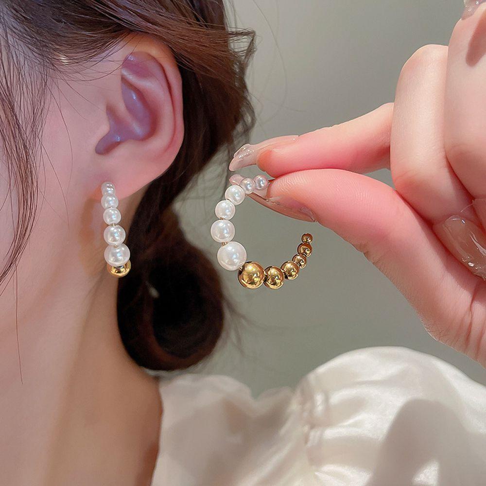 NEEDWAY Needway Wanita Menjuntai Anting Elegan Gaya Vintage Mutiara Aksesoris Perhiasan Bentuk C Lady Fashion Hoop Earrings