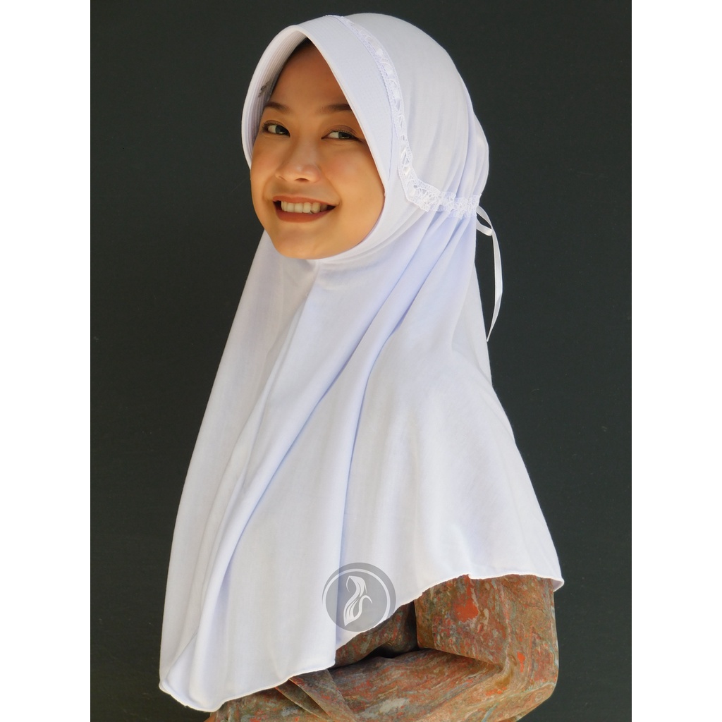 Kerudung Sekolah Hemy Serut Pita Ukuran M SD