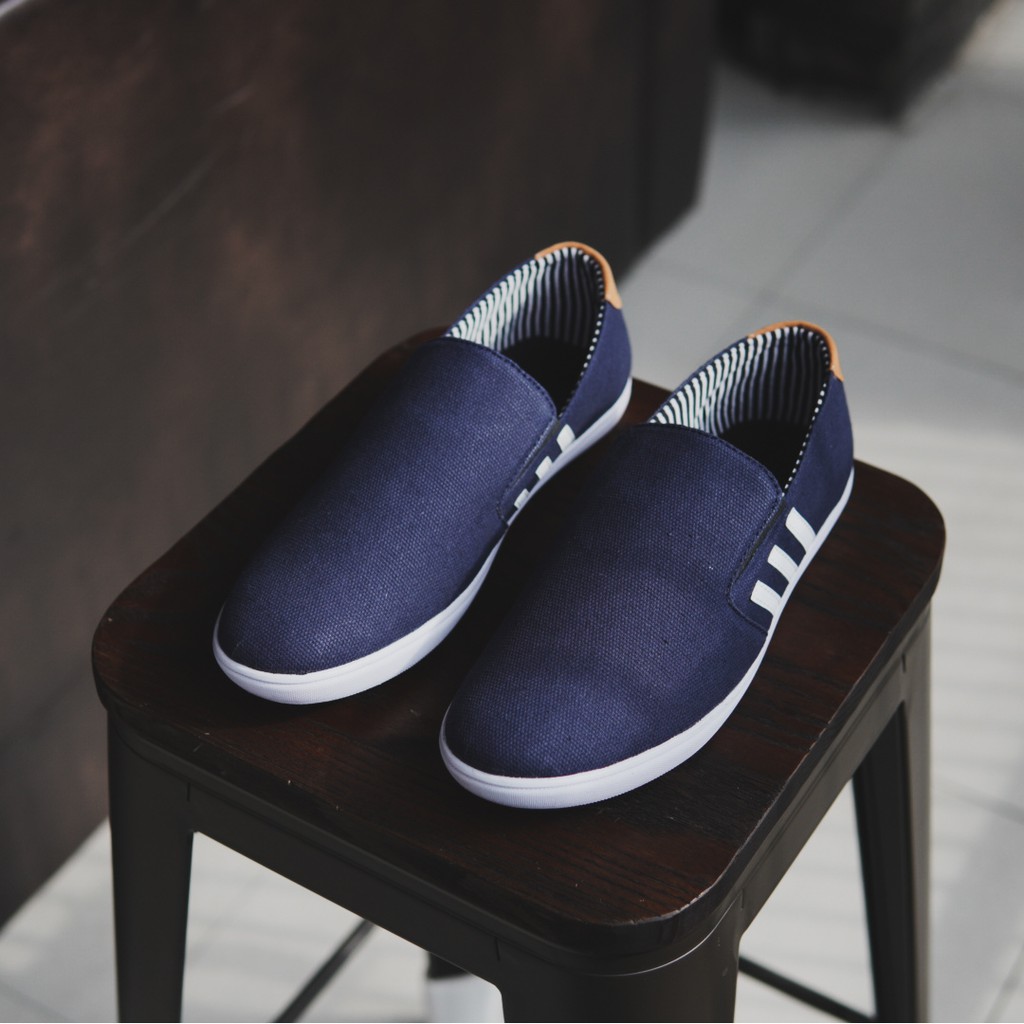 sepatu pria casual slop adidas D E P navy sepatu slip on canvas murah