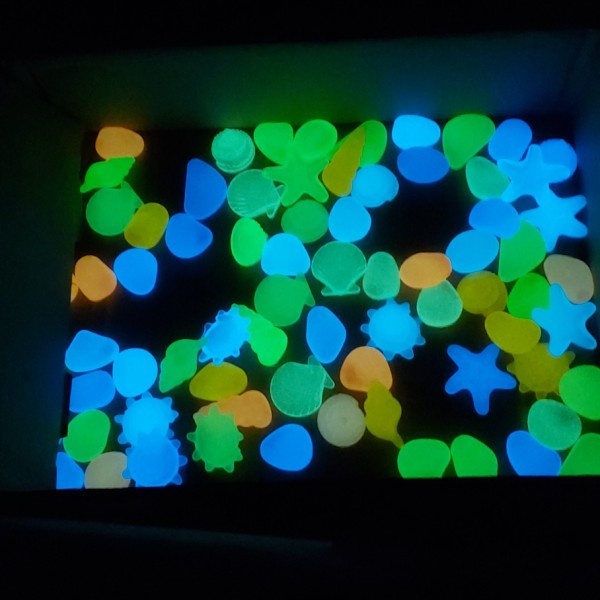 Batu Glow in The Dark Fosfor Berwarna Dalam Gelap Batu Hiasan Dekorasi Taman Pesta Ulang Tahun Pernikahan Glow Garden Stone Bersinar Dalam Gelap Bercahaya Aquarium Luminous glass shards nuggets fairy chips mica flakes geode