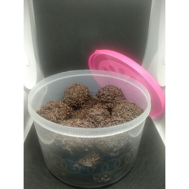 

kue kering lebaran kue rambutan murah rasa gurih renyah manis di jamin ketagihan dan berkualitas