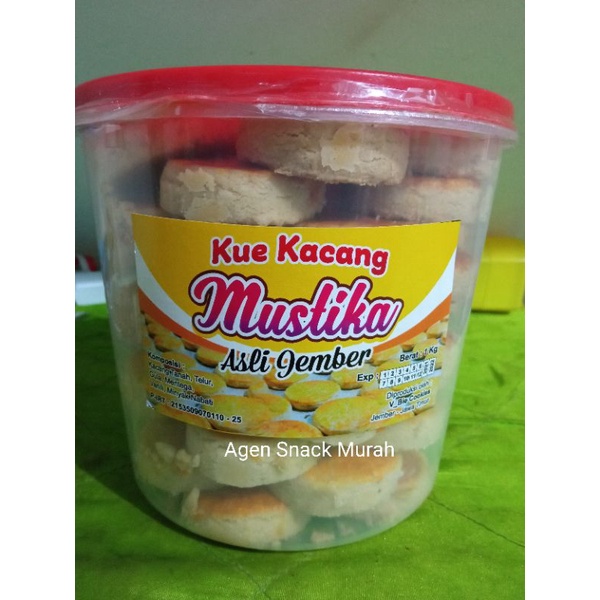 

KUE KACANG ASLI JEMBER /KUE KACANG CAP MUSTIKA /CEMILAN KUE KACANG