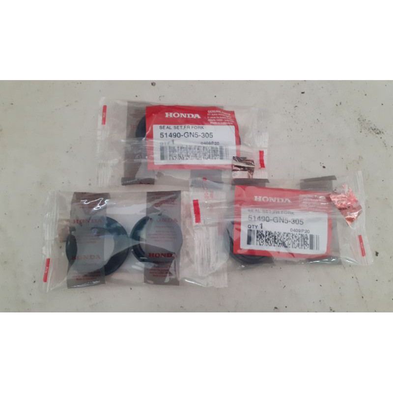 seal skok grand.supra. original ahm 51490GN5305