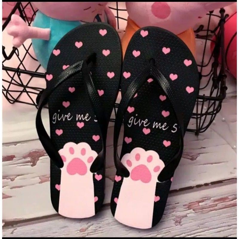 sandal jepit wanita motip cakar kucing